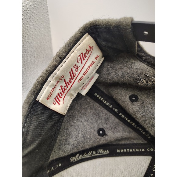 Mitchell Ness San Antonio Spurs Hardwood Classics Wool Snapback Hat Gray Black - Picture 7 of 7